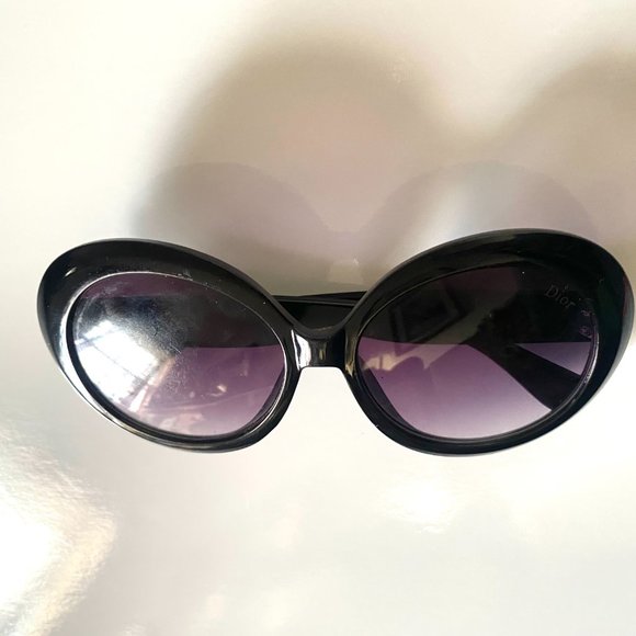 Christian Dior sunglasses, black (SOLD) - Picture 4 of 6